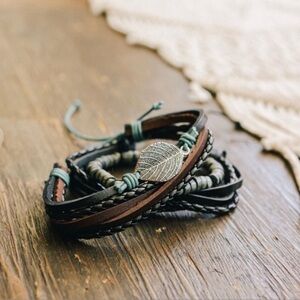 New Bohemian Genuine Leather Wrap
Leaf Bracelets